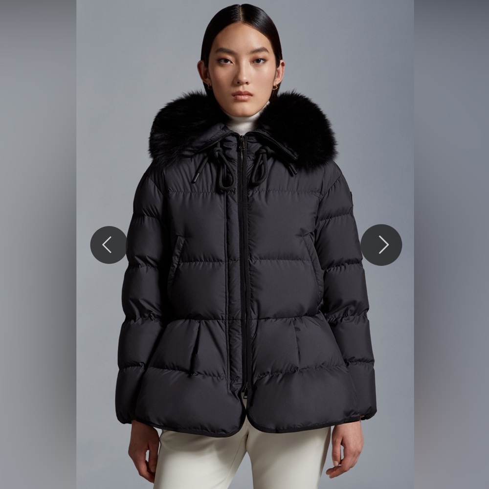 MONCLER Locustelle SHORT DOWN parka SIZE SMALL NWT /size 1